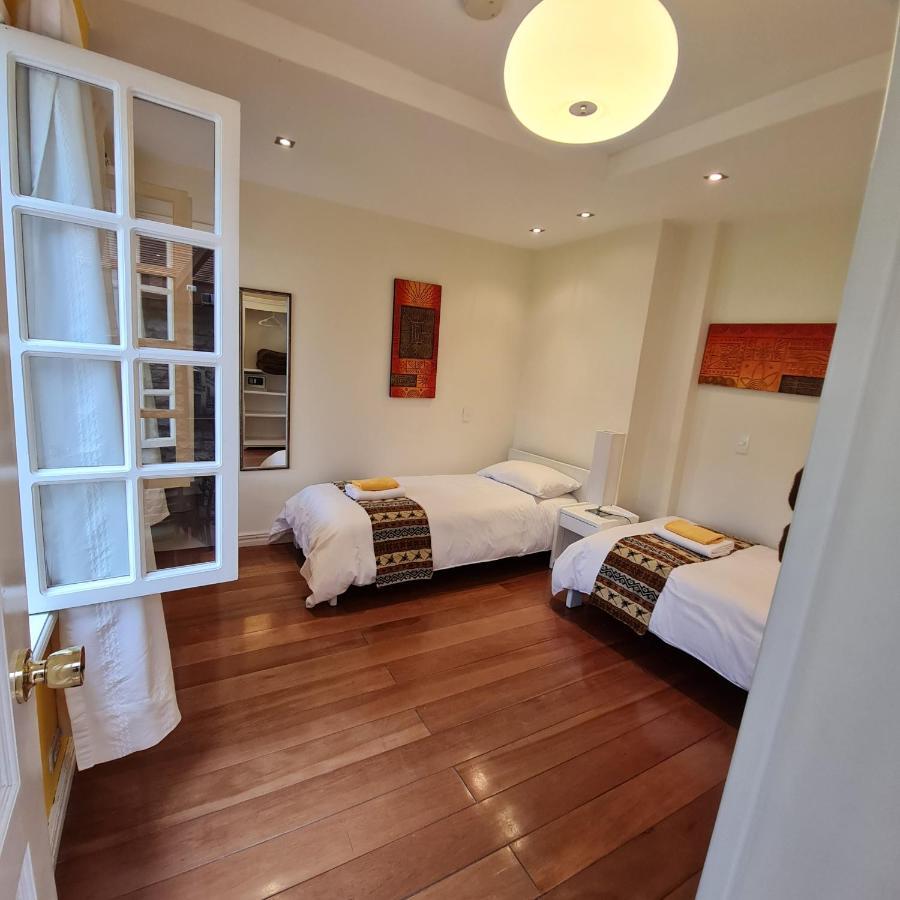 Hotel Cayman Quito Buitenkant foto