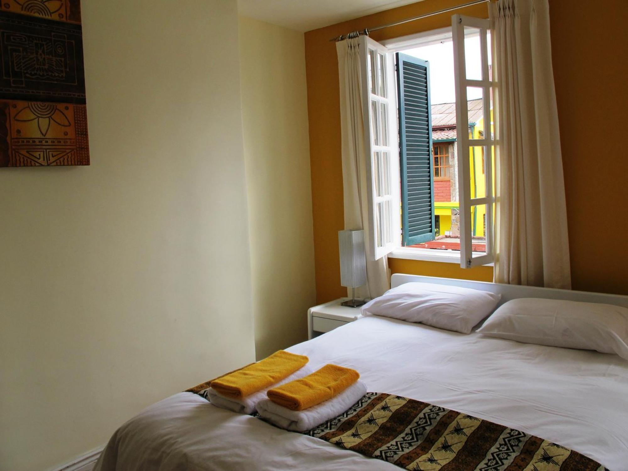 Hotel Cayman Quito Buitenkant foto