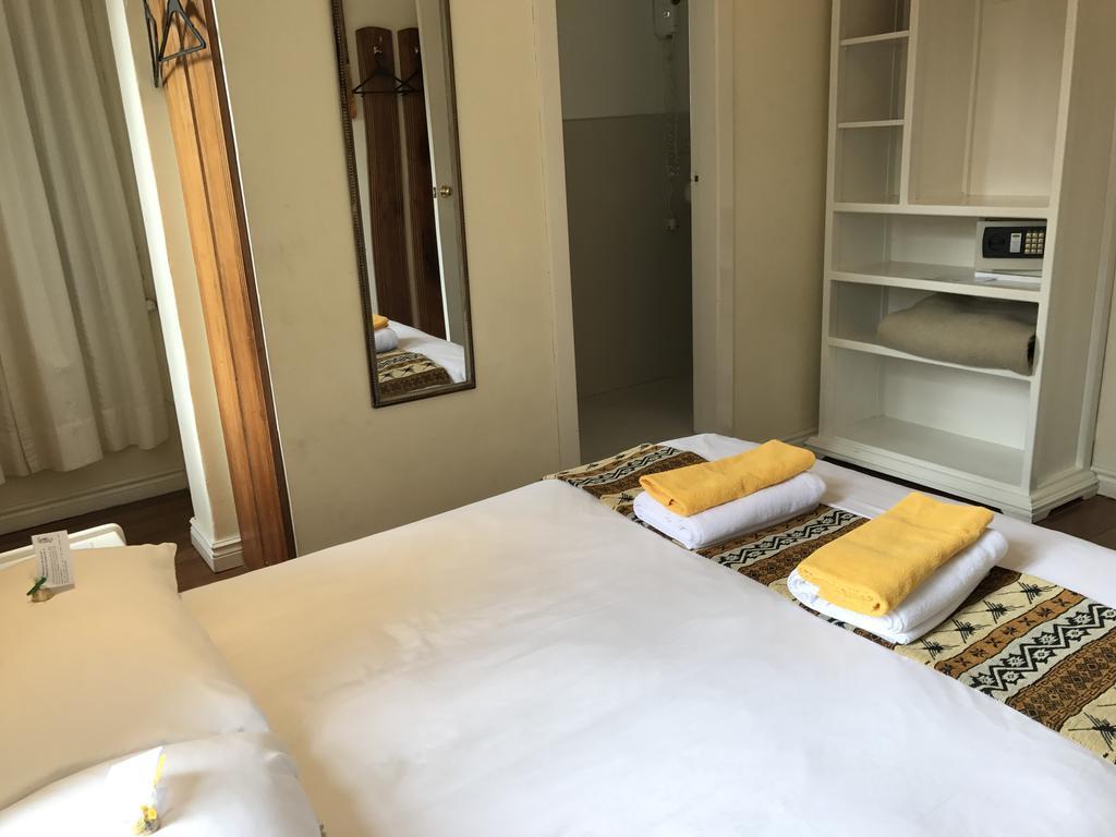 Hotel Cayman Quito Buitenkant foto